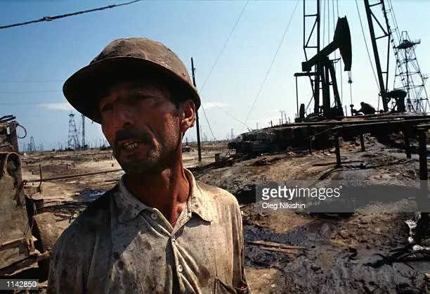 بخش نفت و گاز در باکو و کارگر ساده