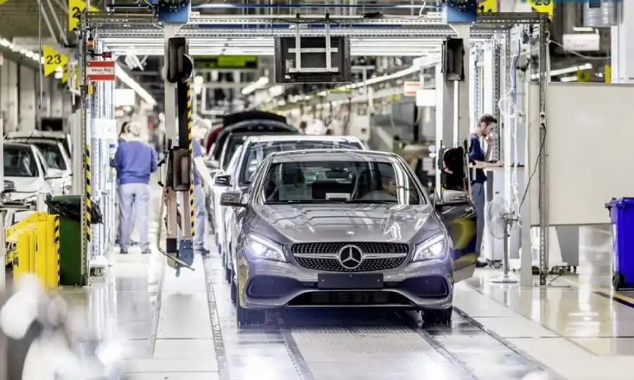 تکنولوژی خط تولید خودرو بنز آلمان