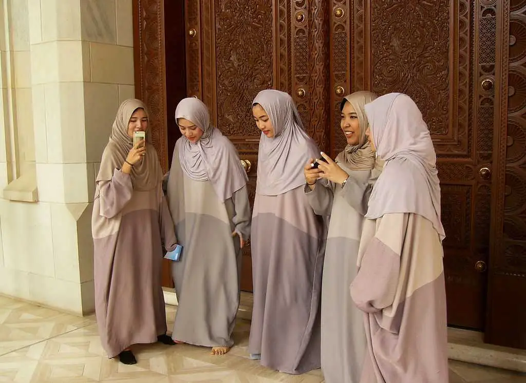 پوشش حجاب لیهاف در عمان