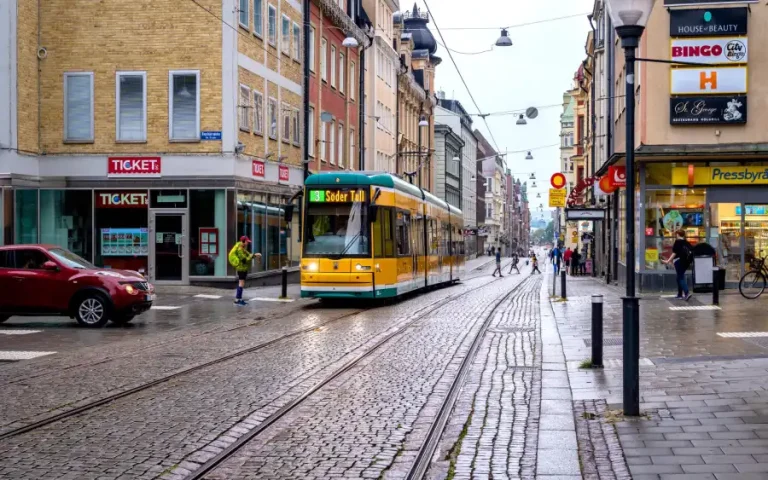 هزینه ماهیانه زندگی در سوئد