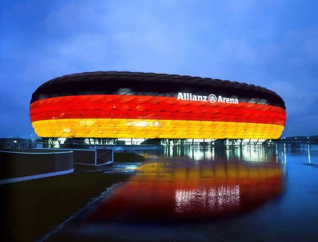 ورزشگاه آلیانز مونیخ آلمان