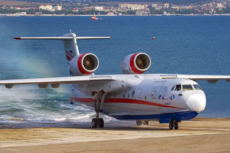 هواپیمای آب پاش روسیه