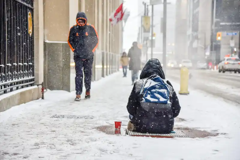 زمستان در شهر تورنتو کانادا و آب و هوای سرد