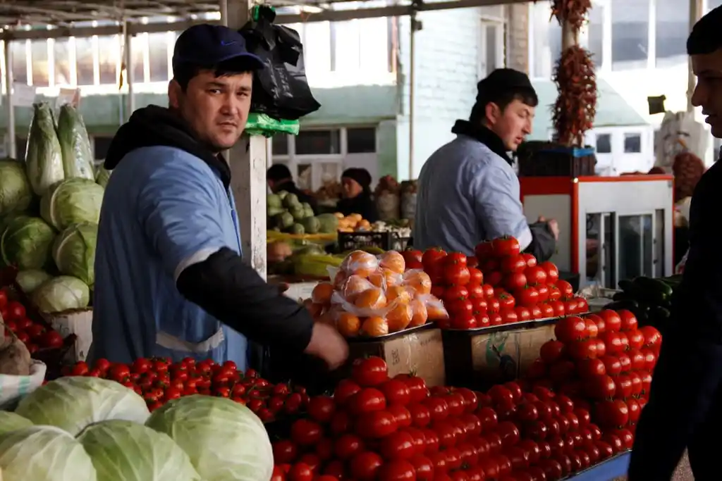 میوه و تره بار در تاجیکستان