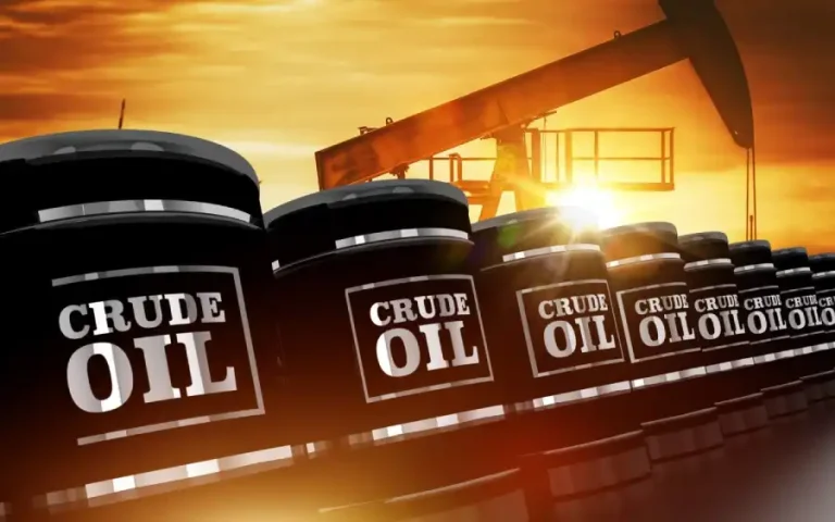 از نفت خام چه موادی بدست می آید؟