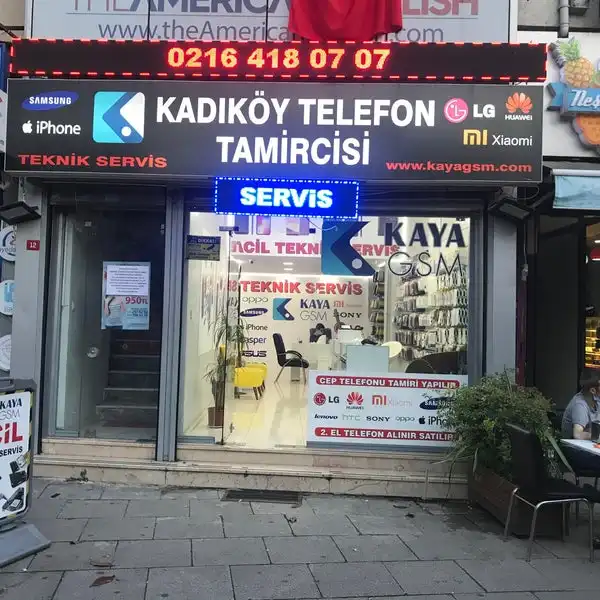 مغازه تعمیر تلفن همراه در استانبول