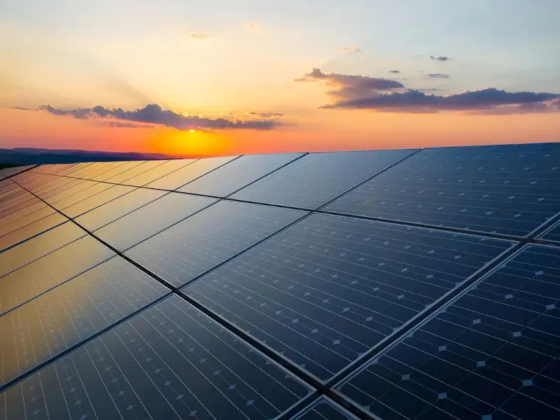 تصویر نیروگاه خورشیدی امارات