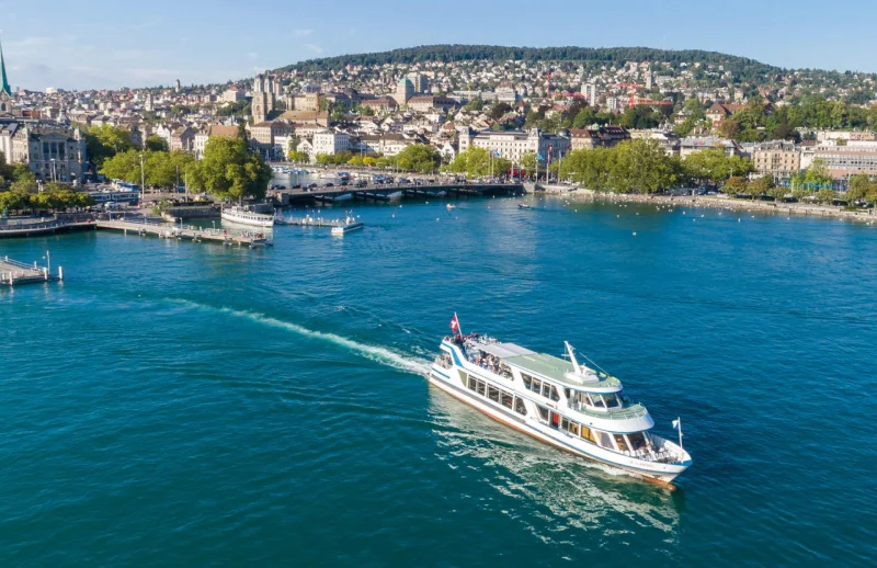 تصویر دریاچه زوریخ (Lake Zurich)