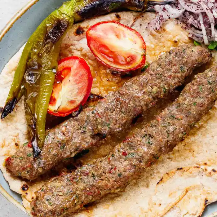 تصویر آدانا کباب (Adana Kebab)