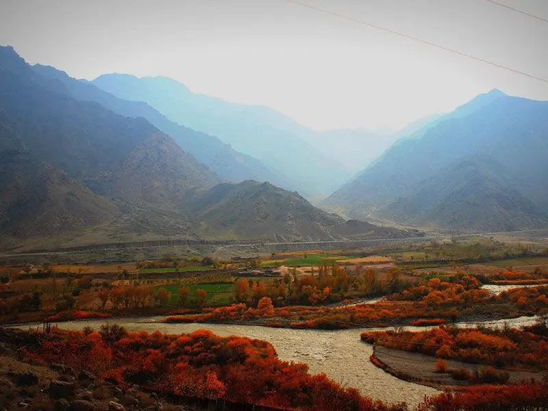 تصویر دره‌های آراکس (Araks Valley)