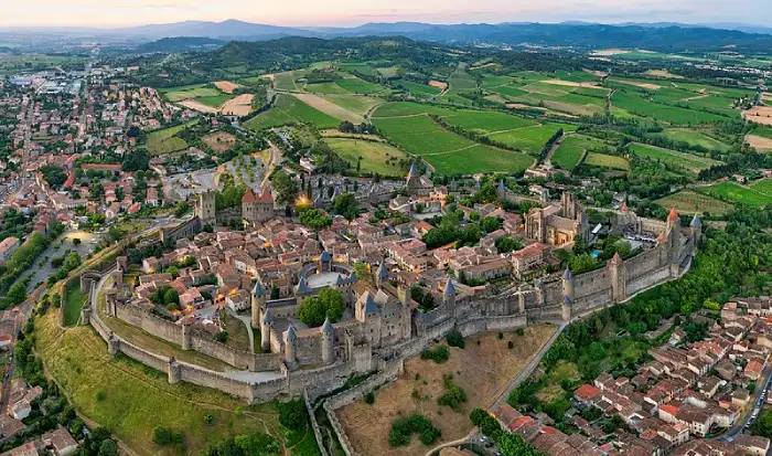 تصویر شهر تاریخی کارکاسون (Carcassonne)