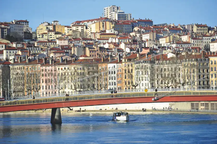 تصویر محله کروآ روس (Croix-Rousse)