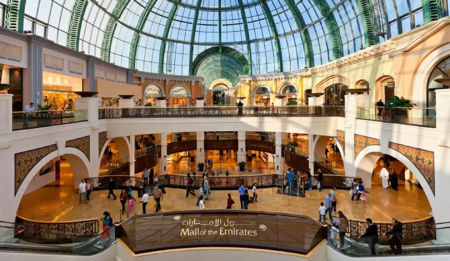 تصویر مرکز خرید امارات مال (Mall of the Emirates)