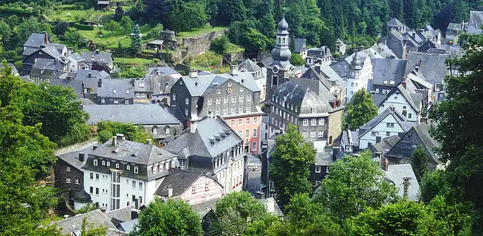 تصویر شهر تاریخی مونشاو (Monschau)