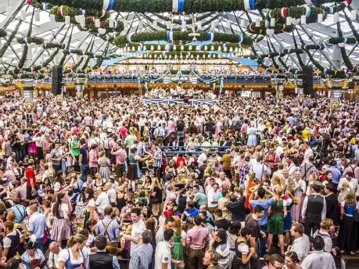 تصویر اکتبرفست (Oktoberfest)