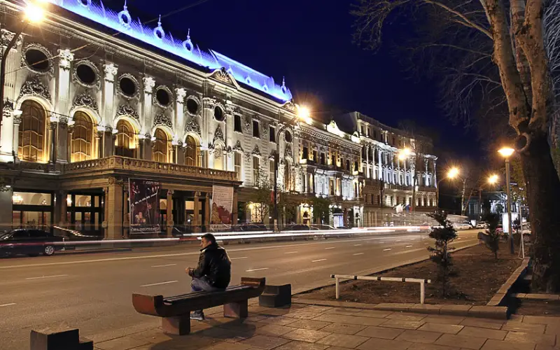 تصویر خیابان روستاولی (Rustaveli Avenue)