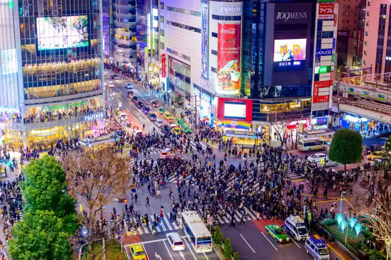 تصویر چهارراه شیبویا (Shibuya Crossing)