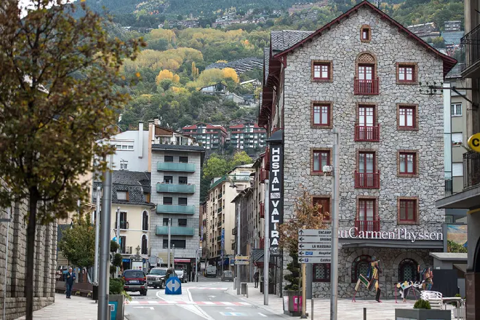 تصویر اسکالدس-انگوردانی (Escaldes-Engordany)