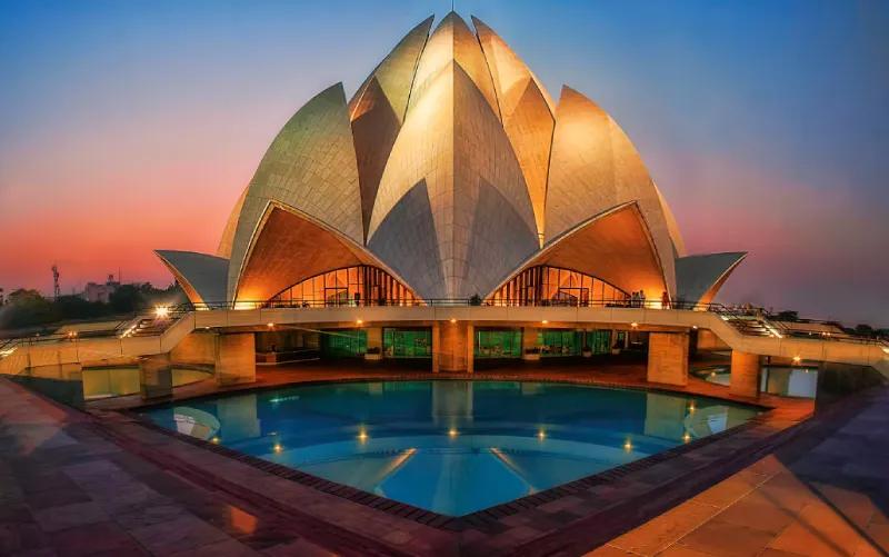 تصویر معبد لوتوس (Lotus Temple)