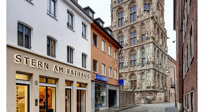 تصویر Stern am Rathaus