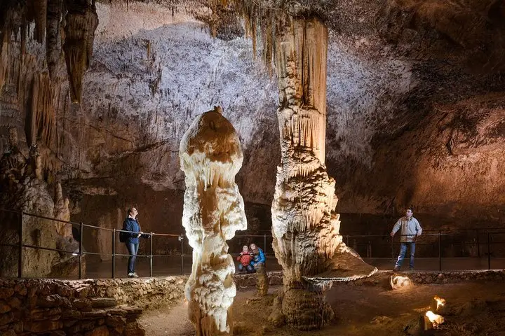 تصویر غار پستویانا (Postojna Cave)