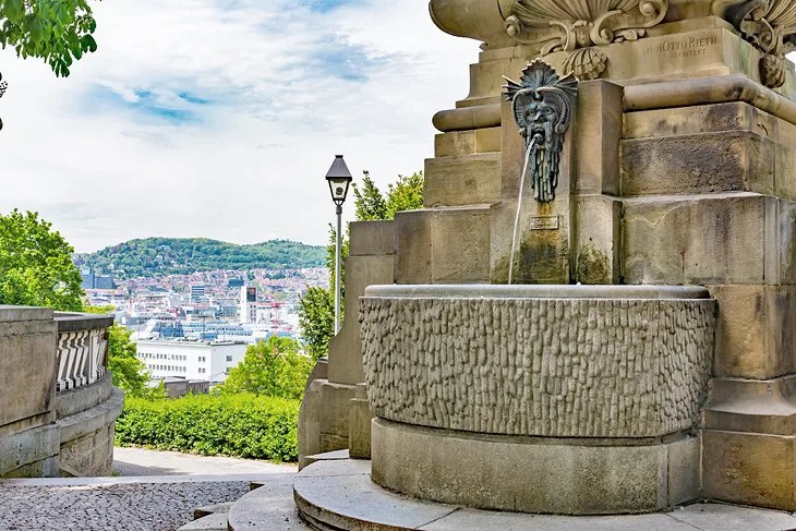 تصویر صعود به اوگنس‌پلاتز (Eugensplatz)